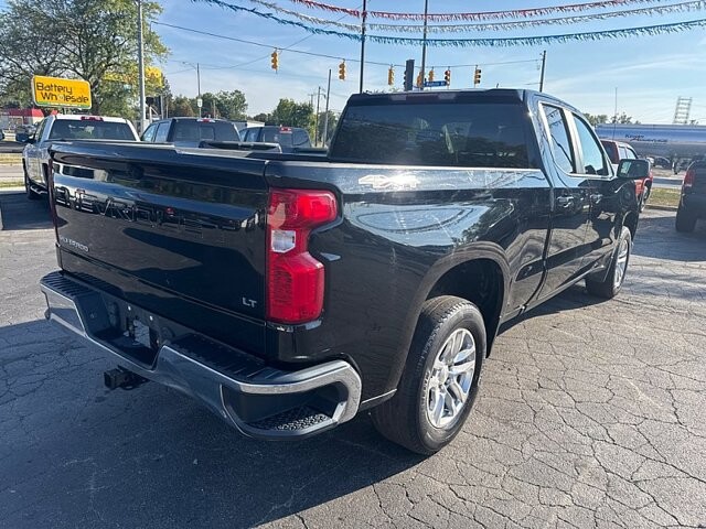 2020 Chevrolet Silverado 1500 in Oregon, OH 43616 - 18079667 5