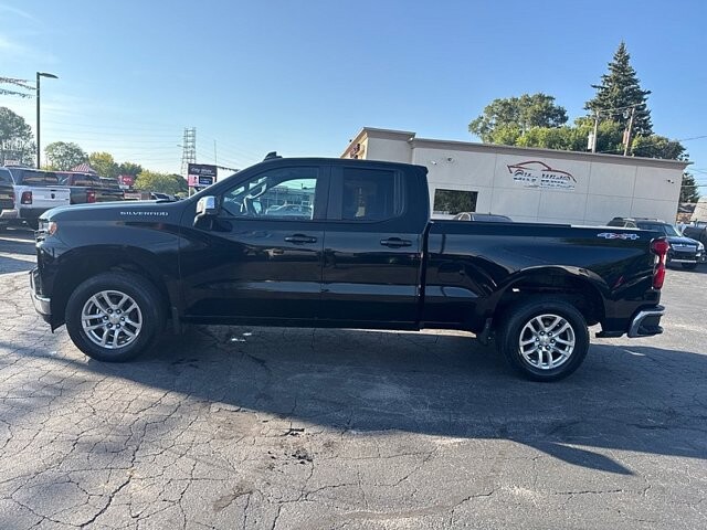 2020 Chevrolet Silverado 1500 in Oregon, OH 43616 - 18079667 2