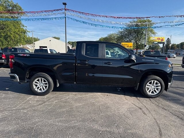 2020 Chevrolet Silverado 1500 in Oregon, OH 43616 - 18079667 6