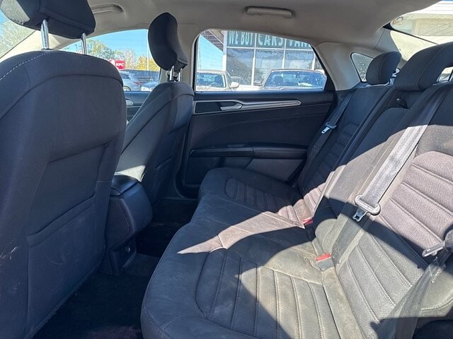 2018 Ford Fusion in Oregon, OH 43616 - 18079668 12