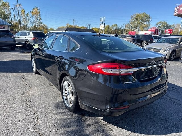 2018 Ford Fusion in Oregon, OH 43616 - 18079668 3