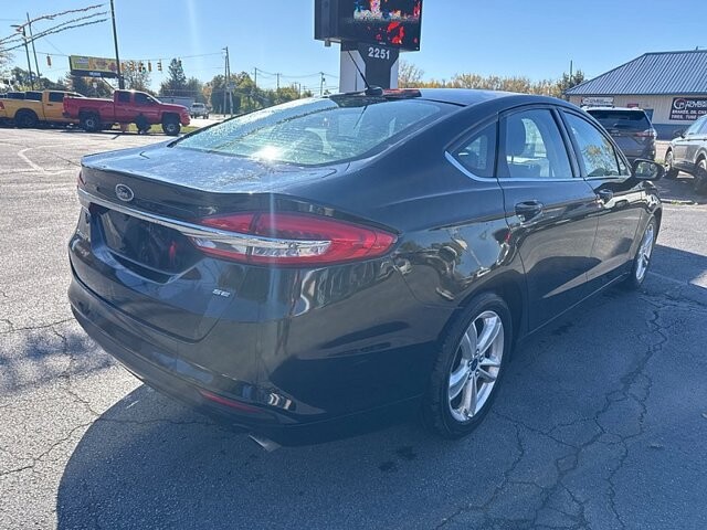 2018 Ford Fusion in Oregon, OH 43616 - 18079668 5