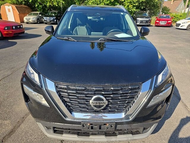 2021 Nissan Rogue in Oregon, OH 43616 - 18079670 8
