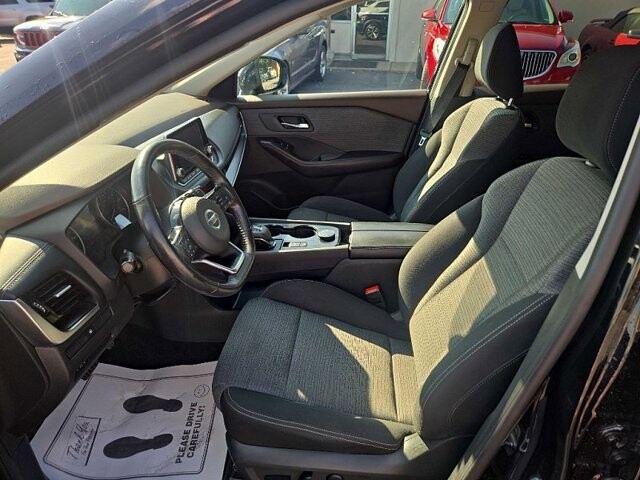 2021 Nissan Rogue in Oregon, OH 43616 - 18079670 10