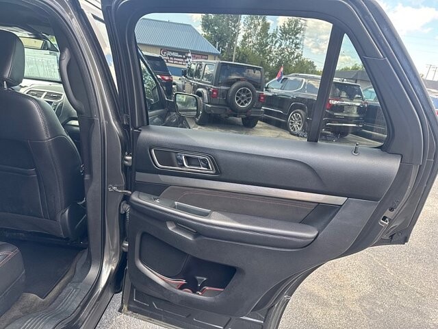 2018 Ford Explorer in Oregon, OH 43616 - 18079671 15