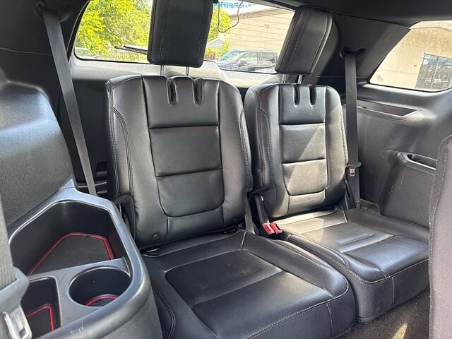 2018 Ford Explorer in Oregon, OH 43616 - 18079671 17