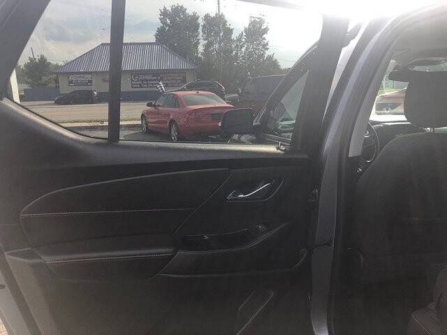 2019 Chevrolet Traverse in Oregon, OH 43616 - 18079672 11