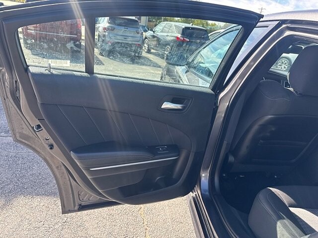 2022 Dodge Charger in Oregon, OH 43616 - 18079675 11