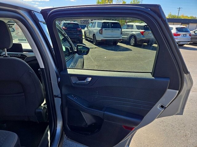 2021 Ford Escape in Oregon, OH 43616 - 18079676 14