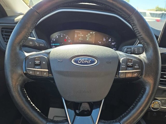 2021 Ford Escape in Oregon, OH 43616 - 18079676 20
