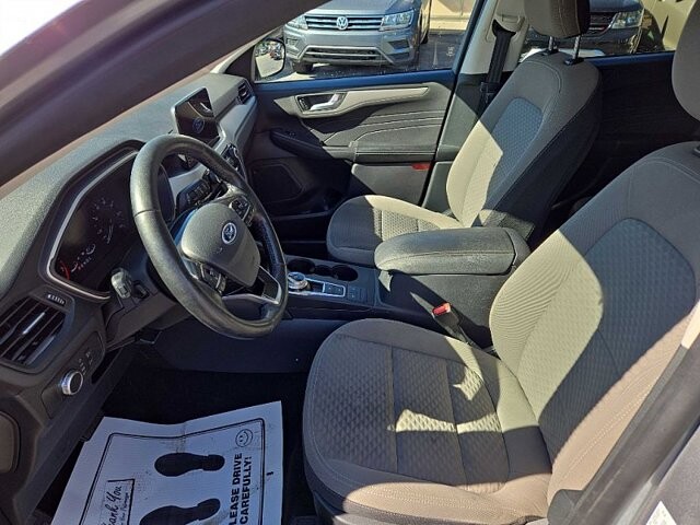 2021 Ford Escape in Oregon, OH 43616 - 18079676 10