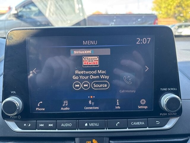 2020 Nissan Altima in Oregon, OH 43616 - 18079677 21