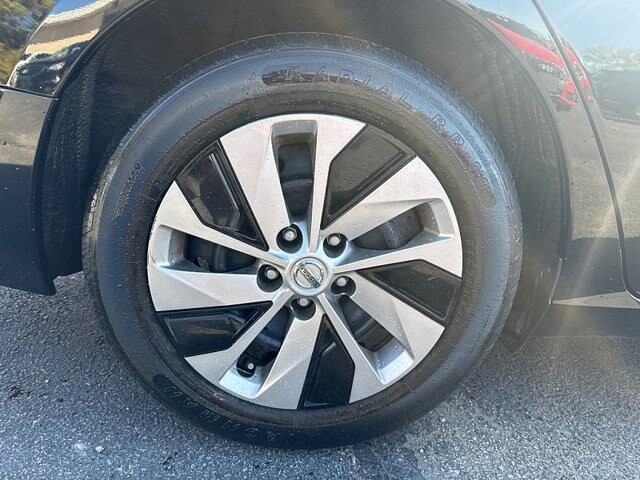 2020 Nissan Altima in Oregon, OH 43616 - 18079677 18