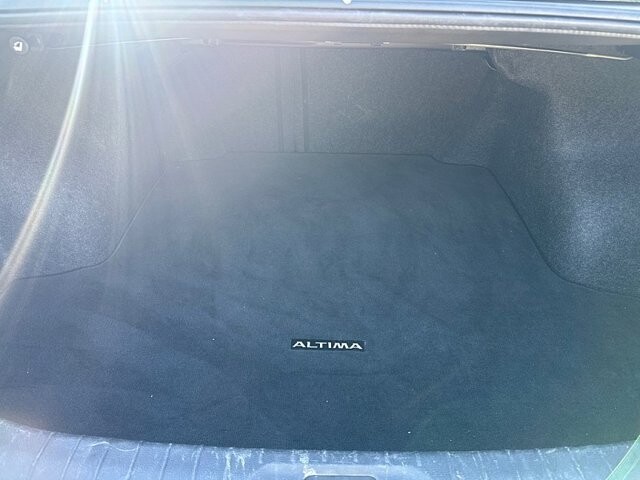 2020 Nissan Altima in Oregon, OH 43616 - 18079677 13