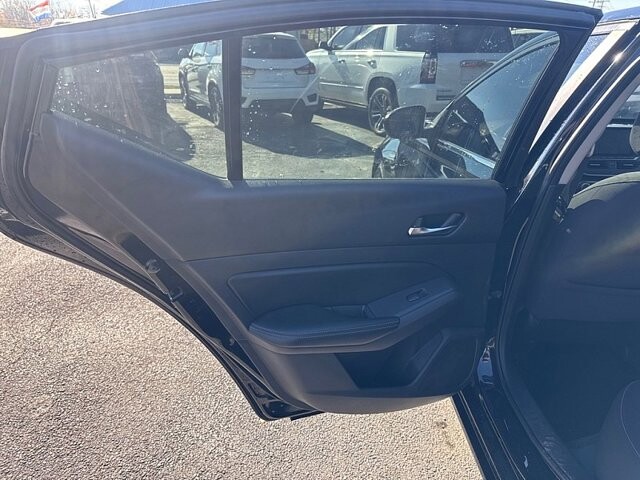 2020 Nissan Altima in Oregon, OH 43616 - 18079677 11