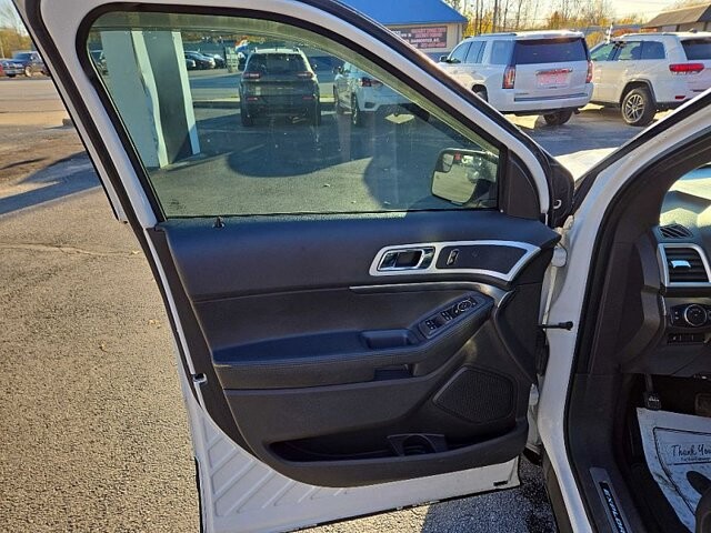 2013 Ford Explorer in Oregon, OH 43616 - 18079678 9