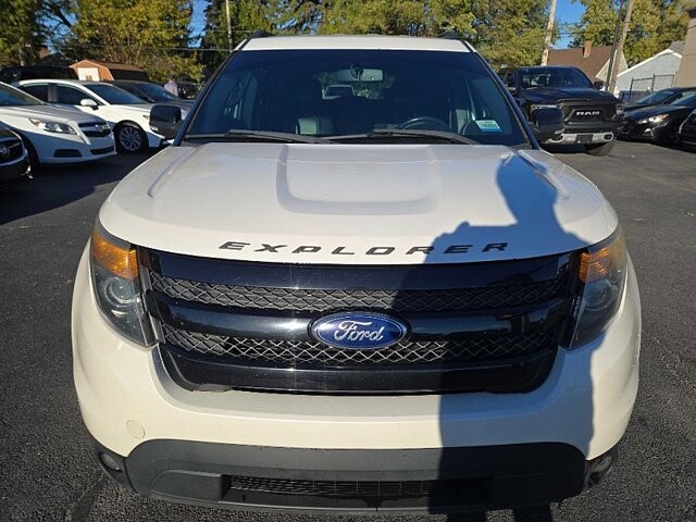 2013 Ford Explorer in Oregon, OH 43616 - 18079678 8