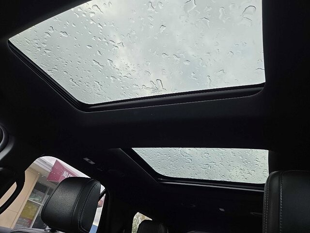 2018 Ford Explorer in Oregon, OH 43616 - 18079679 24