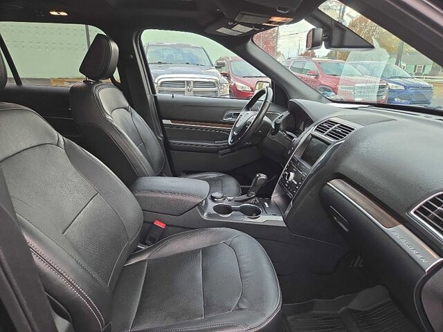 2018 Ford Explorer in Oregon, OH 43616 - 18079679 19