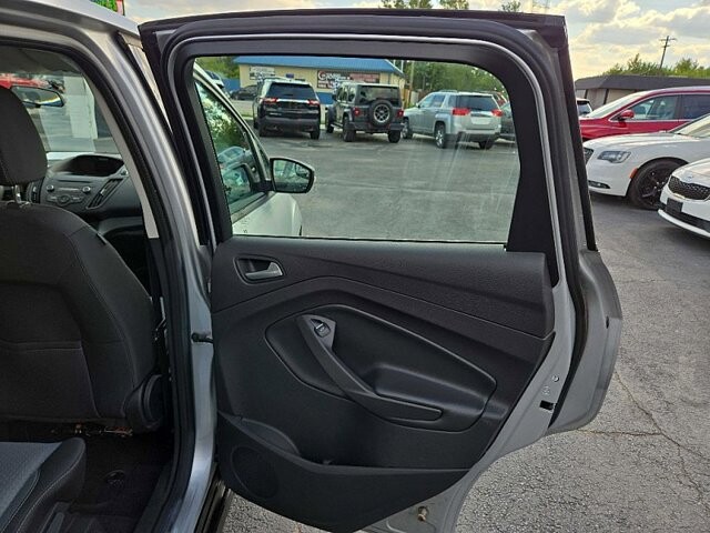 2017 Ford C-MAX in Oregon, OH 43616 - 18079680 14