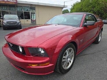 2006 Ford Mustang in Oregon, OH 43616