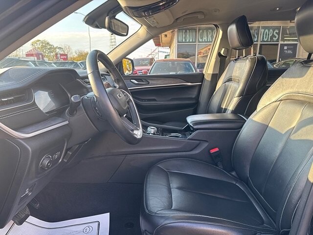 2022 Jeep Grand Cherokee L in Oregon, OH 43616 - 18079683 10