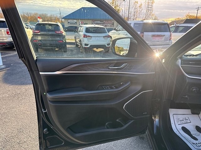 2022 Jeep Grand Cherokee L in Oregon, OH 43616 - 18079683 9