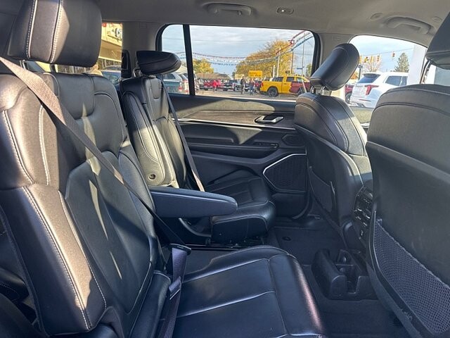 2022 Jeep Grand Cherokee L in Oregon, OH 43616 - 18079683 16