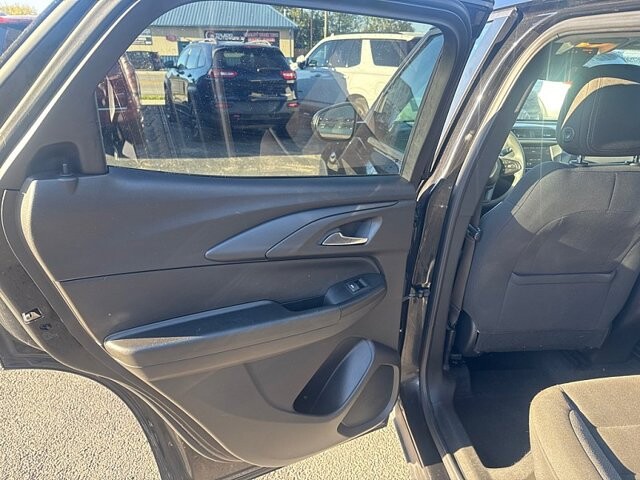 2021 Chevrolet TrailBlazer in Oregon, OH 43616 - 18079684 11