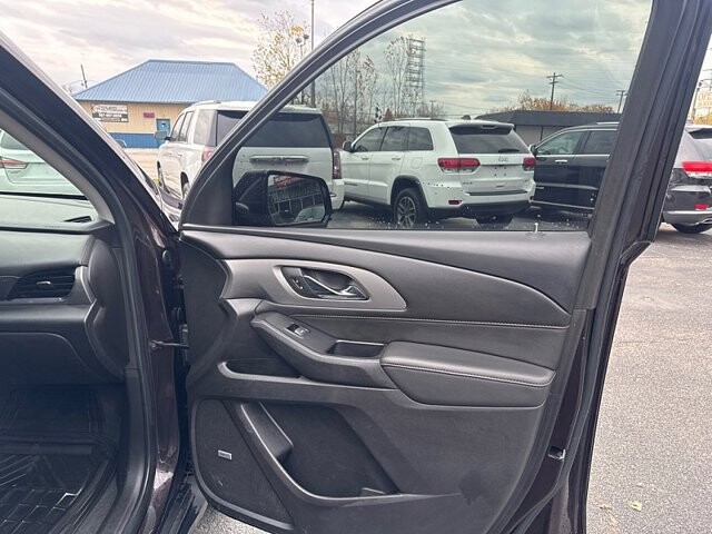 2020 Chevrolet Traverse in Oregon, OH 43616 - 18079687 18