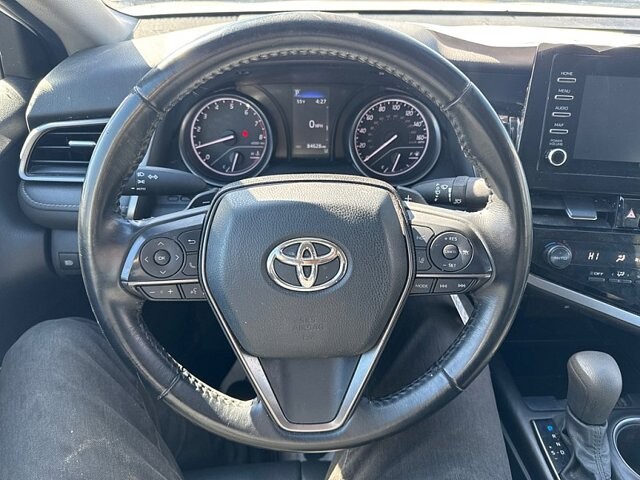 2021 Toyota Camry in Oregon, OH 43616 - 18079688 19