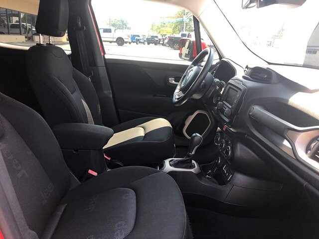 2017 Jeep Renegade in Oregon, OH 43616 - 18079689 17