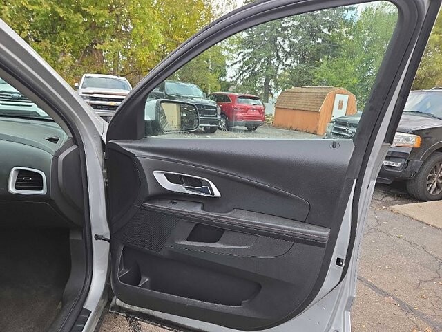 2011 Chevrolet Equinox in Oregon, OH 43616 - 18079691 16