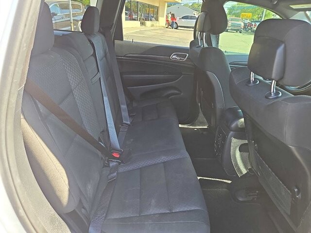 2020 Jeep Grand Cherokee in Oregon, OH 43616 - 18079692 15