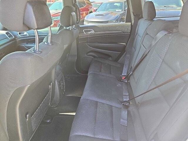 2020 Jeep Grand Cherokee in Oregon, OH 43616 - 18079692 12