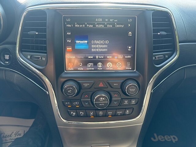 2017 Jeep Grand Cherokee in Oregon, OH 43616 - 18079693 21