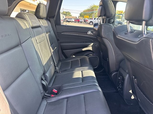 2017 Jeep Grand Cherokee in Oregon, OH 43616 - 18079693 14