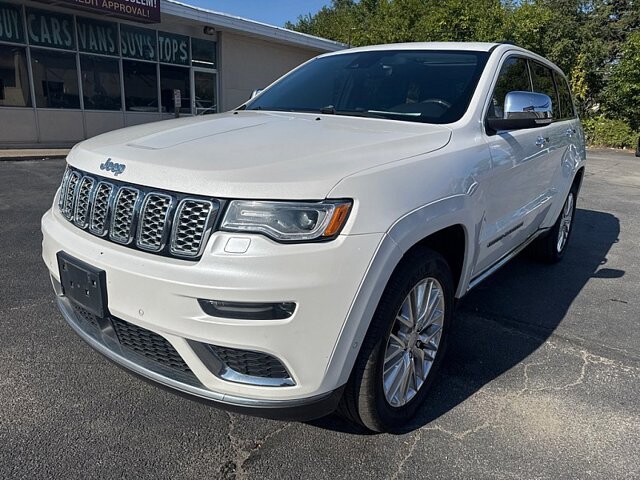 2017 Jeep Grand Cherokee in Oregon, OH 43616 - 18079693