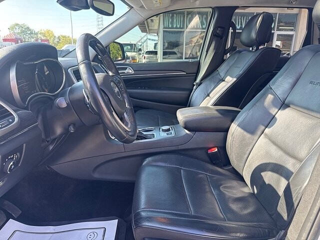 2017 Jeep Grand Cherokee in Oregon, OH 43616 - 18079693 10