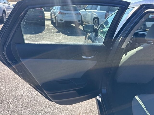 2018 Honda Civic in Oregon, OH 43616 - 18079694 11