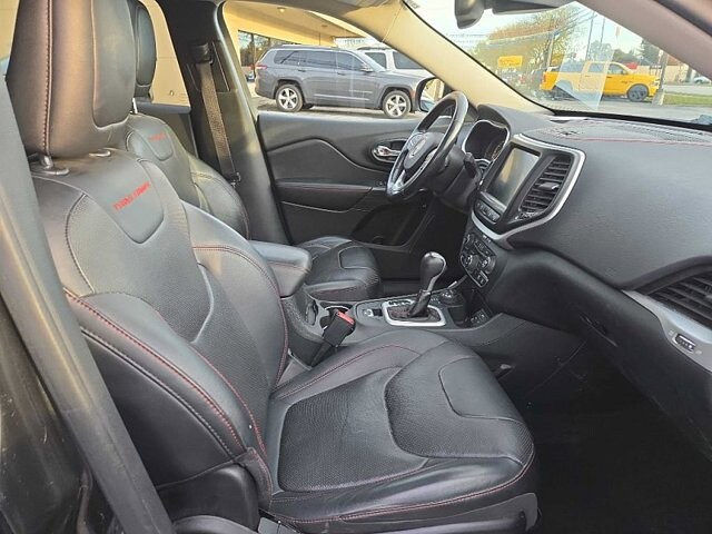 2015 Jeep Cherokee in Oregon, OH 43616 - 18079695 17