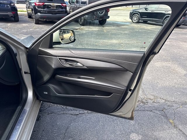 2015 Cadillac ATS in Oregon, OH 43616 - 18079696 16