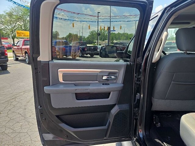 2019 RAM 1500 in Oregon, OH 43616 - 18079699 6