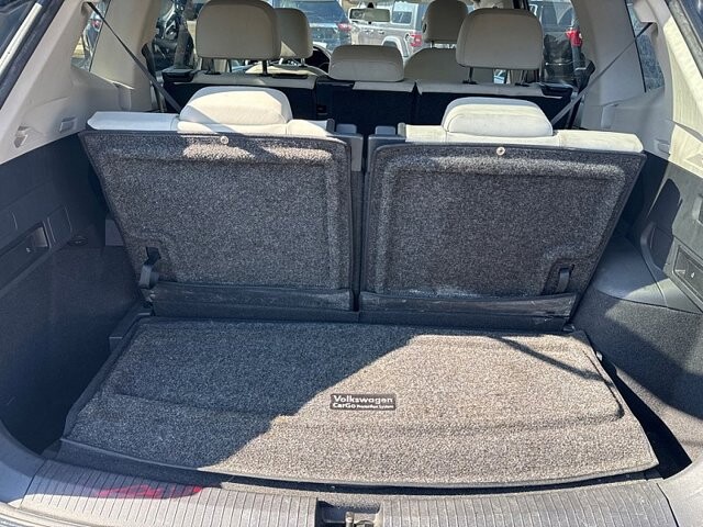 2020 Volkswagen Tiguan in Oregon, OH 43616 - 18079700 14