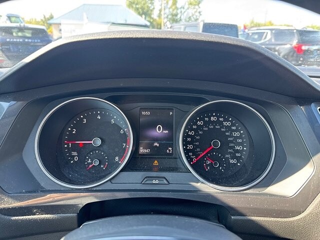 2020 Volkswagen Tiguan in Oregon, OH 43616 - 18079700 21