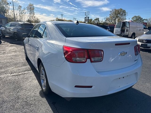 2013 Chevrolet Malibu in Oregon, OH 43616 - 18079702 3