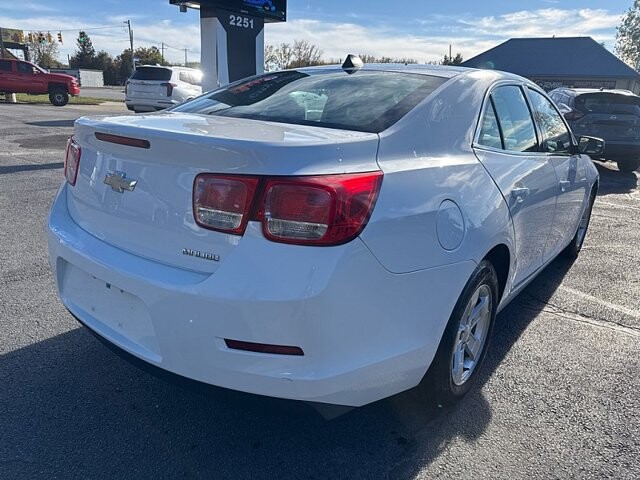 2013 Chevrolet Malibu in Oregon, OH 43616 - 18079702 5