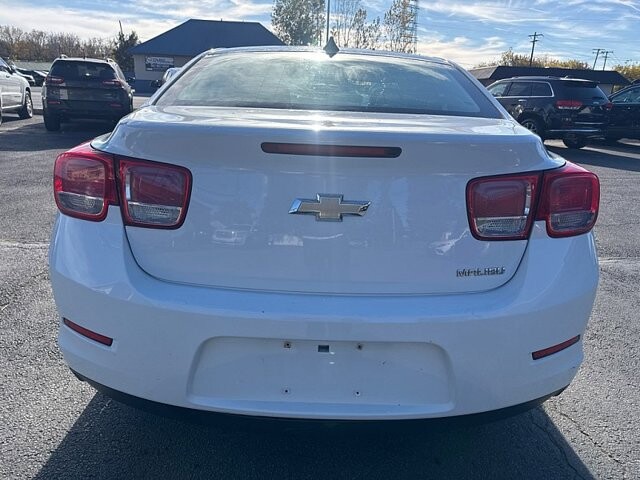 2013 Chevrolet Malibu in Oregon, OH 43616 - 18079702 4