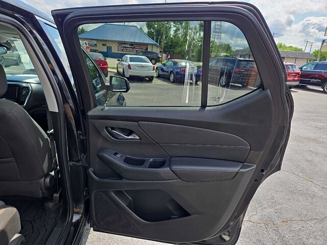 2021 Chevrolet Traverse in Oregon, OH 43616 - 18079704 15