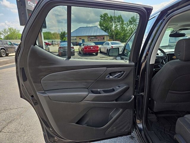 2021 Chevrolet Traverse in Oregon, OH 43616 - 18079704 11